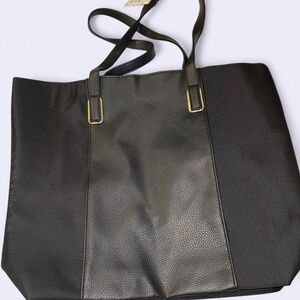 Black tote